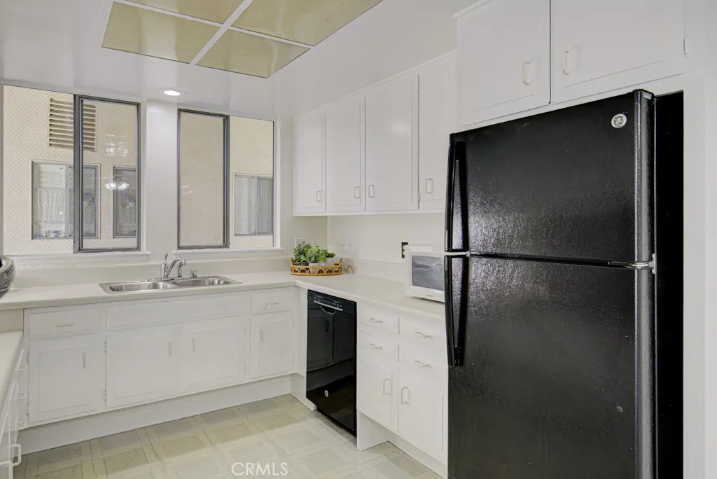 255 Calle Aragon Q, Laguna Woods, California 92637 home-pic-11