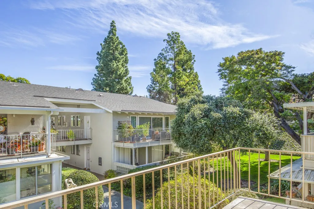 255 Calle Aragon Q, Laguna Woods, California 92637 home-pic-6