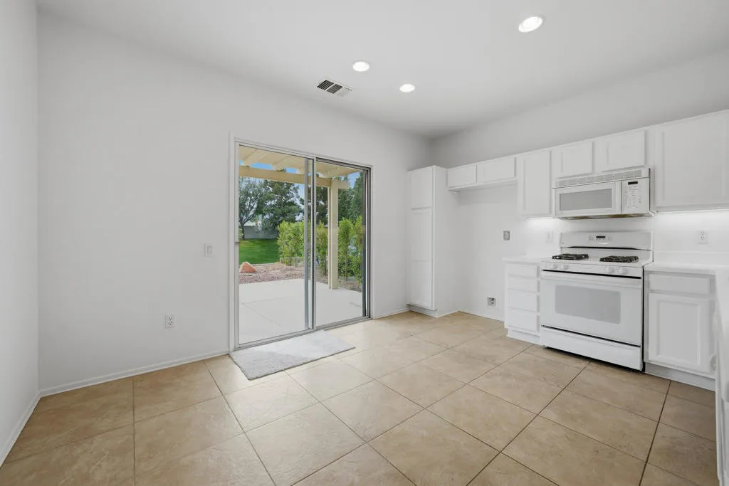 78685 Rockwell Circle, Palm Desert, California 92211 home-pic-13
