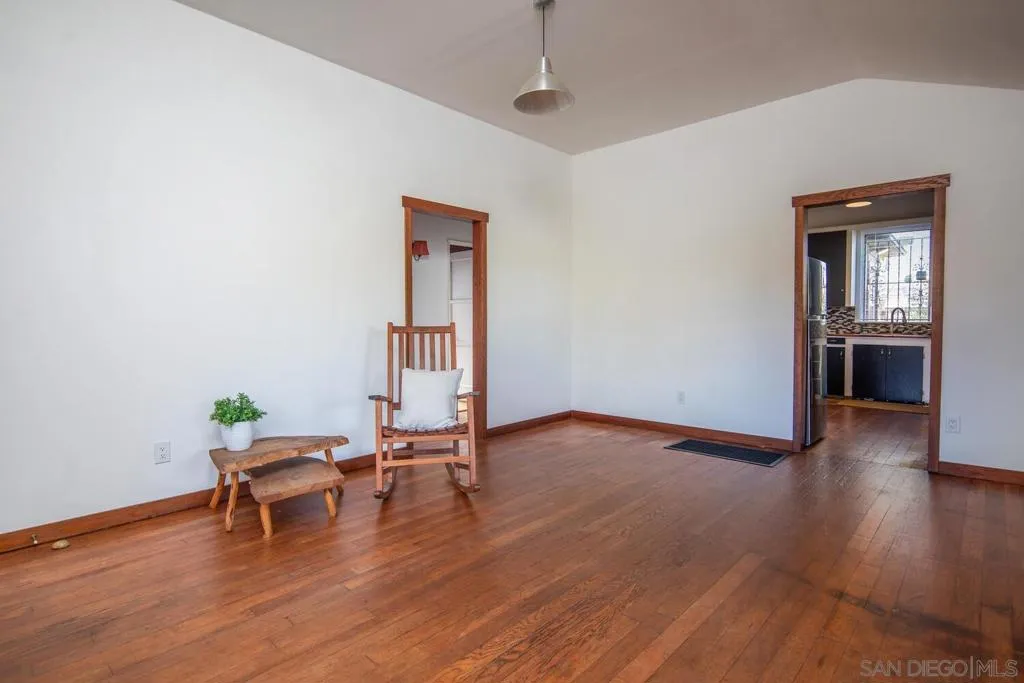 432 E 5th St, National City, California 91950 home-pic-7