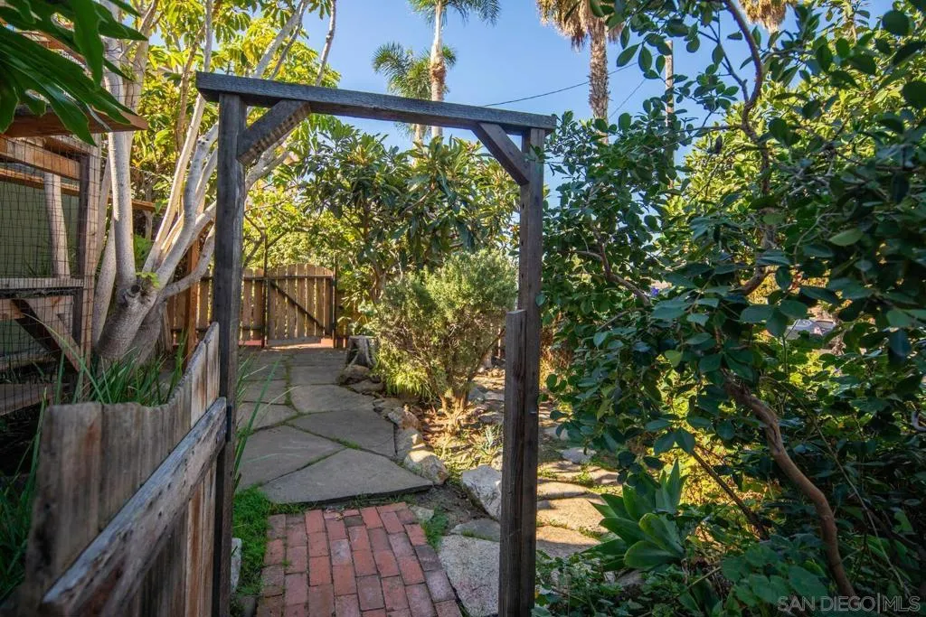432 E 5th St, National City, California 91950 home-pic-14