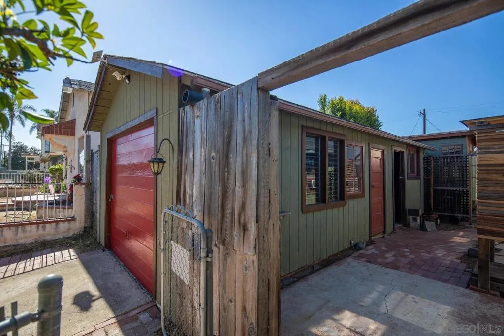 432 E 5th St, National City, California 91950 home-pic-21