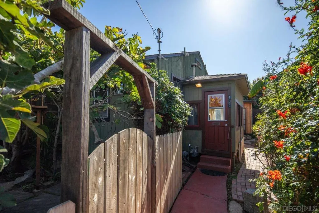432 E 5th St, National City, California 91950 home-pic-18