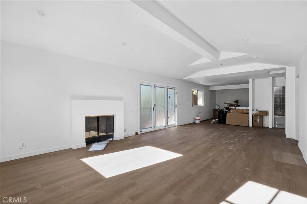 2010 Linden Avenue, Venice, California 90291 home-pic-3