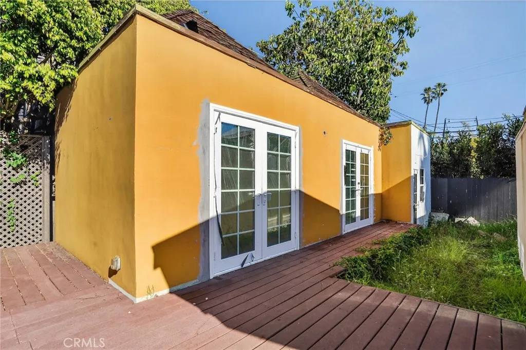 2010 Linden Avenue, Venice, California 90291 home-pic-12
