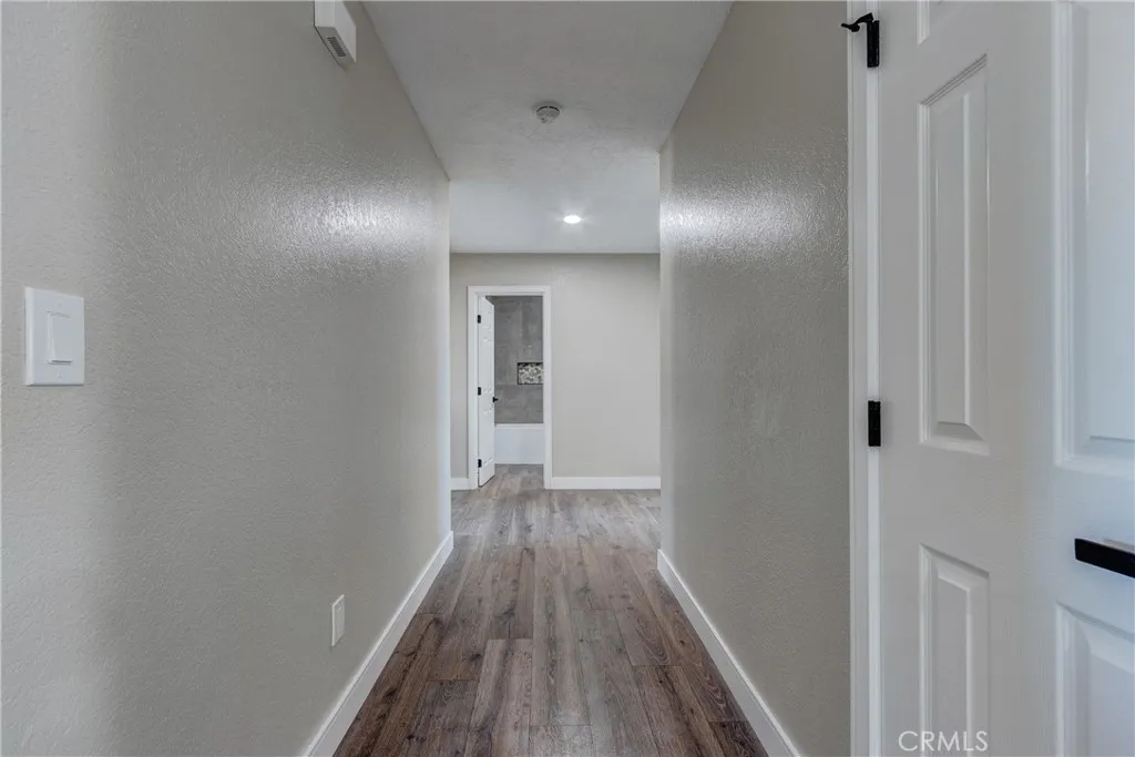 6572 Merced, Oak Hills, California 92344 home-pic-24