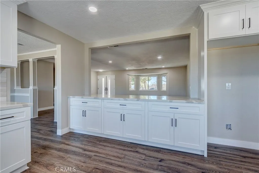 6572 Merced, Oak Hills, California 92344 home-pic-18