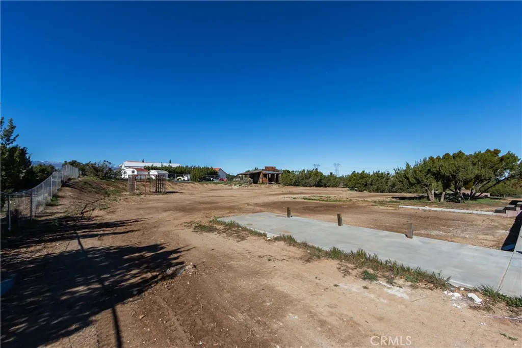 6572 Merced, Oak Hills, California 92344 home-pic-49