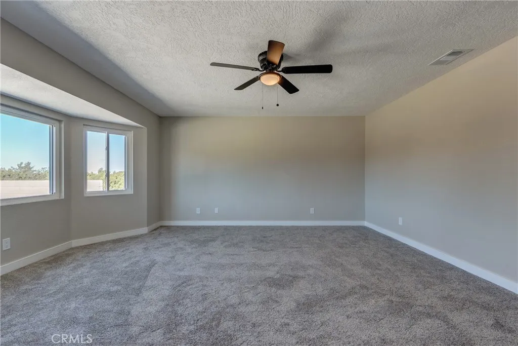 6572 Merced, Oak Hills, California 92344 home-pic-39