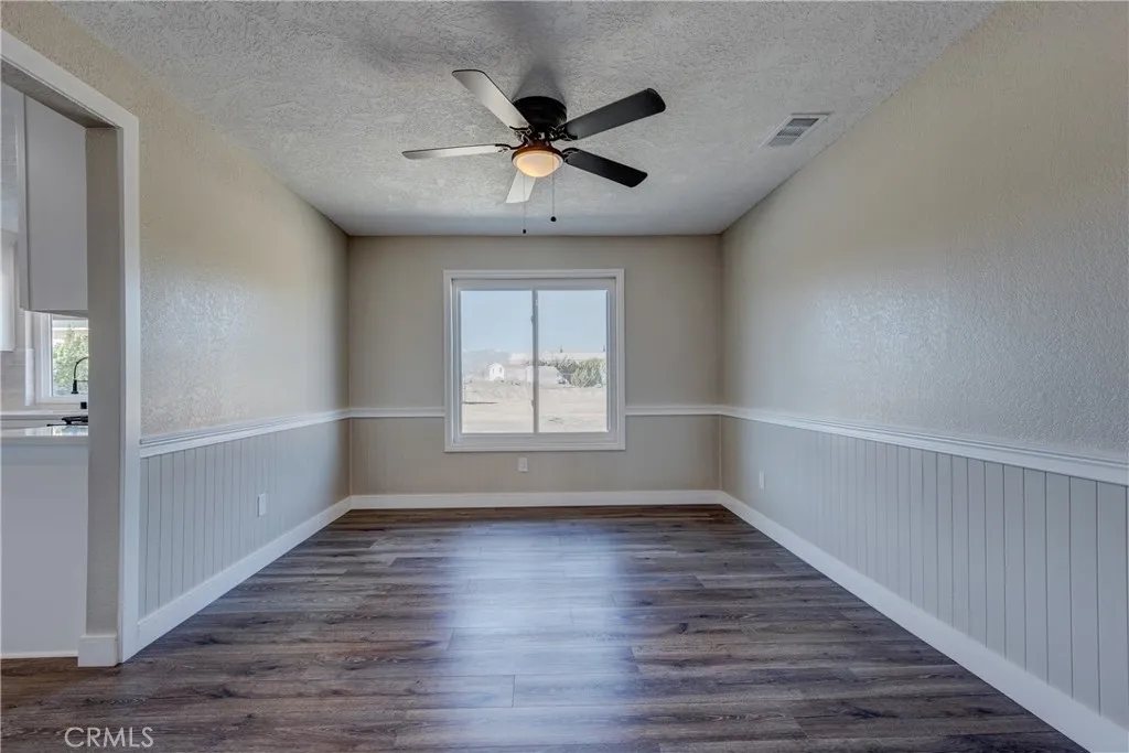 6572 Merced, Oak Hills, California 92344 home-pic-12