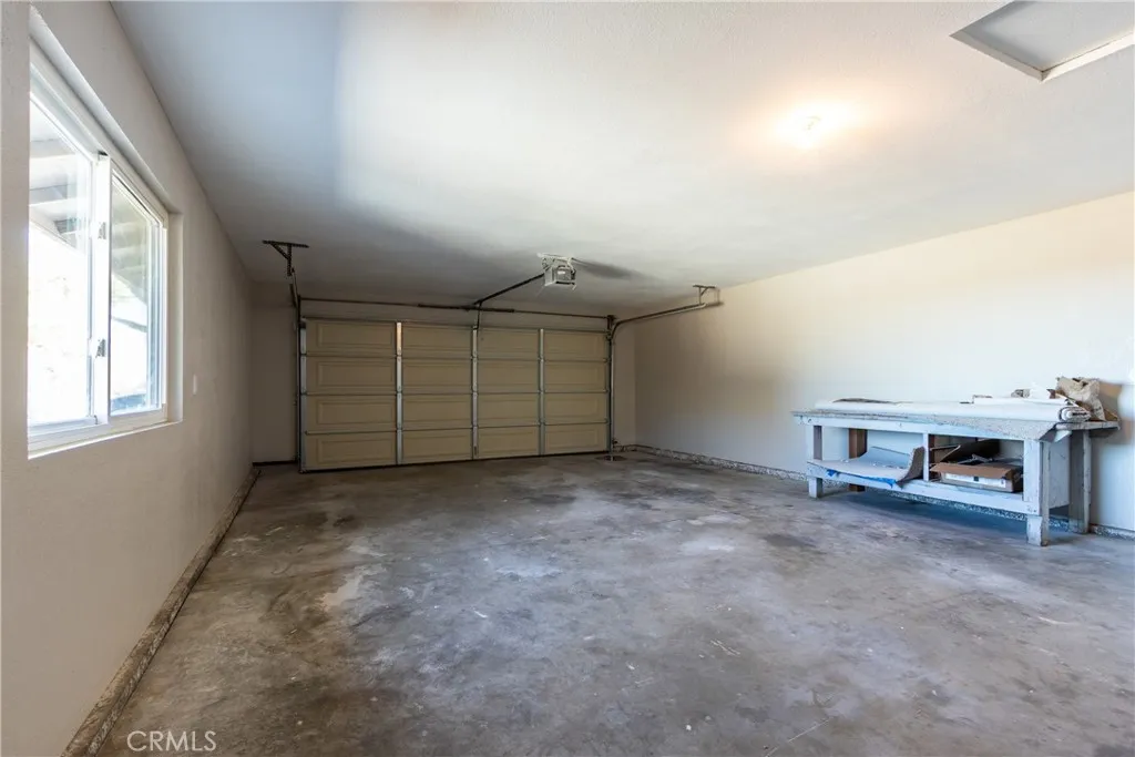 6572 Merced, Oak Hills, California 92344 home-pic-46