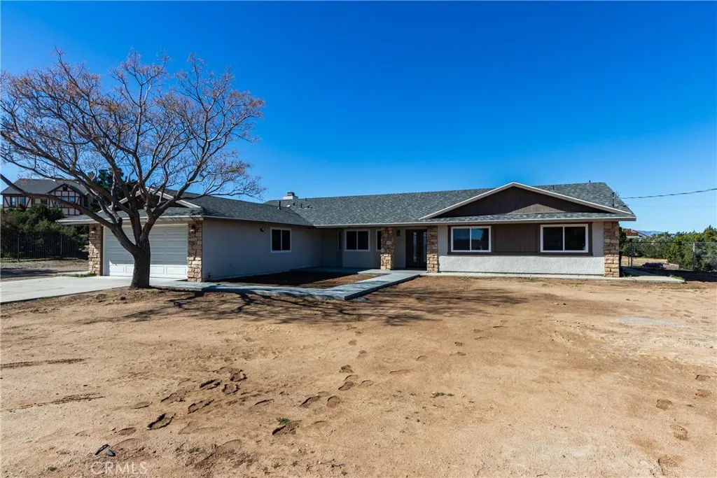 6572 Merced, Oak Hills, California 92344 home-pic-5