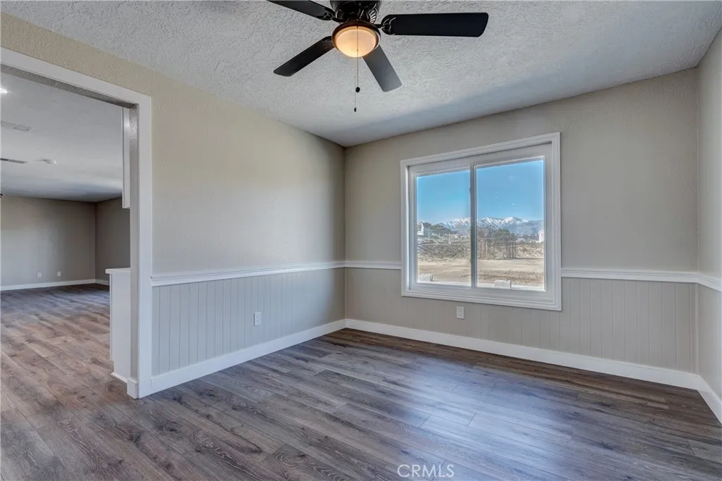 6572 Merced, Oak Hills, California 92344 home-pic-13