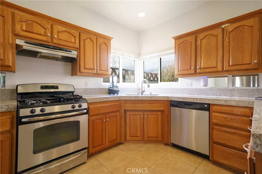 55432 Calico Ave, Whitewater, California 92282 home-pic-13