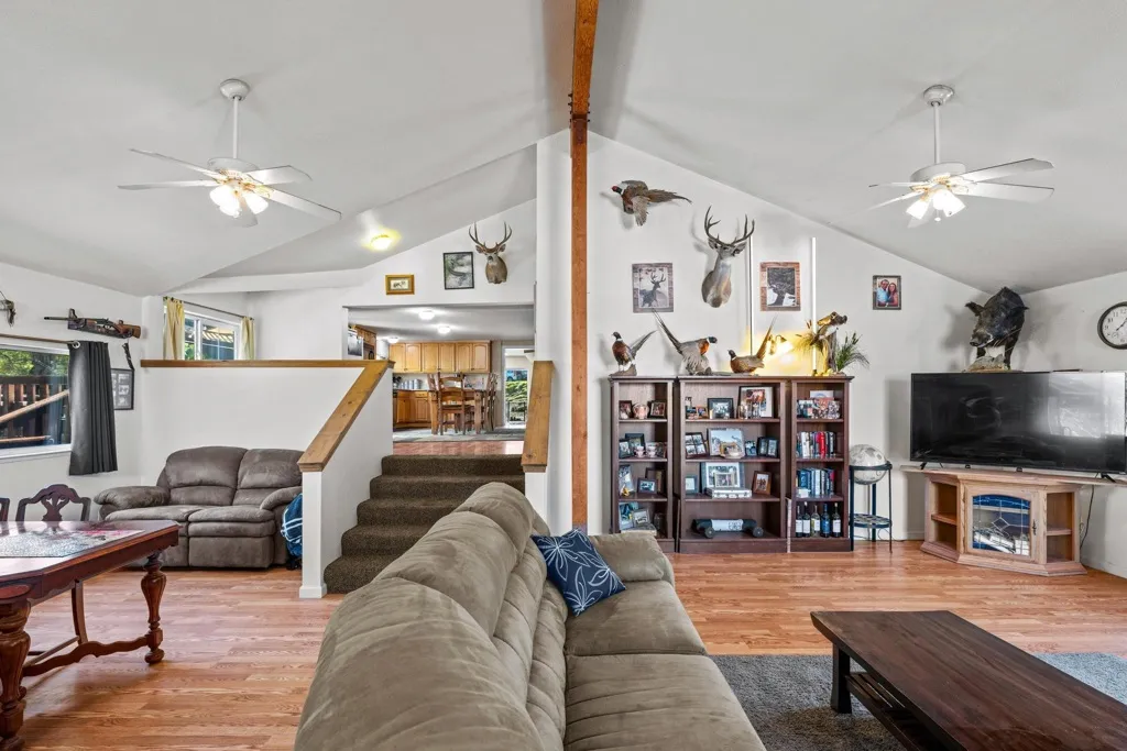 7777 7777 Del Valle Rd, Livermore, California 94550 home-pic-19