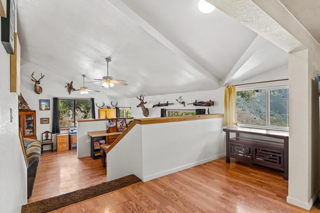 7777 7777 Del Valle Rd, Livermore, California 94550 home-pic-21