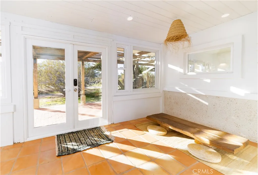 3353 Sage, Yucca Valley, California 92284 home-pic-9