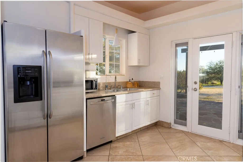 3353 Sage, Yucca Valley, California 92284 home-pic-16