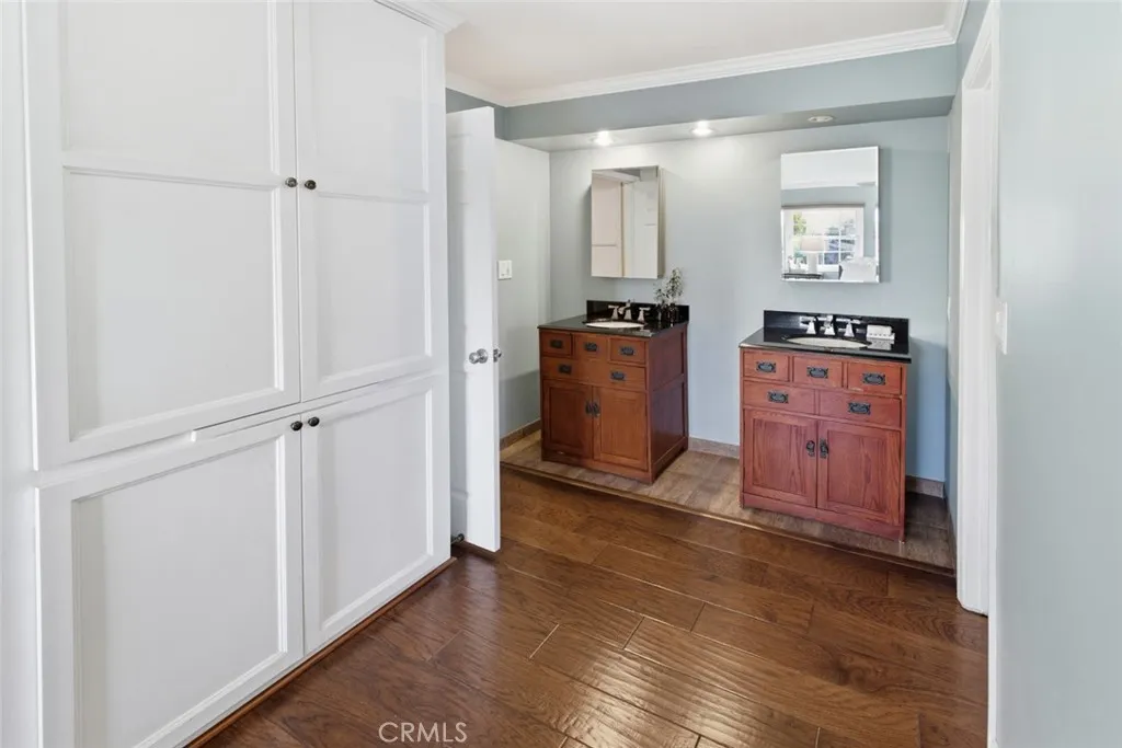 3640 Pine Avenue, Long Beach, California 90807 home-pic-30