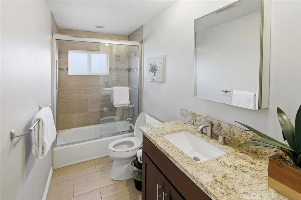 3640 Pine Avenue, Long Beach, California 90807 home-pic-29