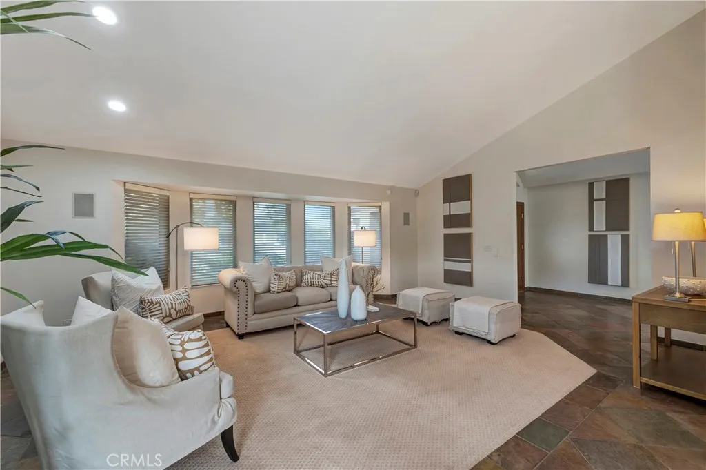 18862 Via Palatino, Irvine, California 92603 home-pic-5