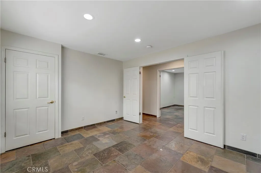 18862 Via Palatino, Irvine, California 92603 home-pic-36