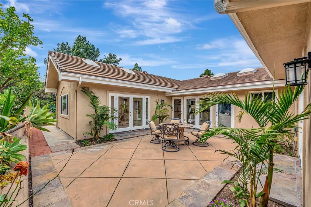 18862 Via Palatino, Irvine, California 92603 home-pic-39