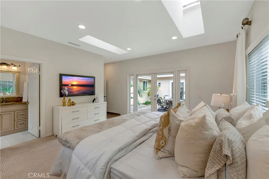 18862 Via Palatino, Irvine, California 92603 home-pic-27