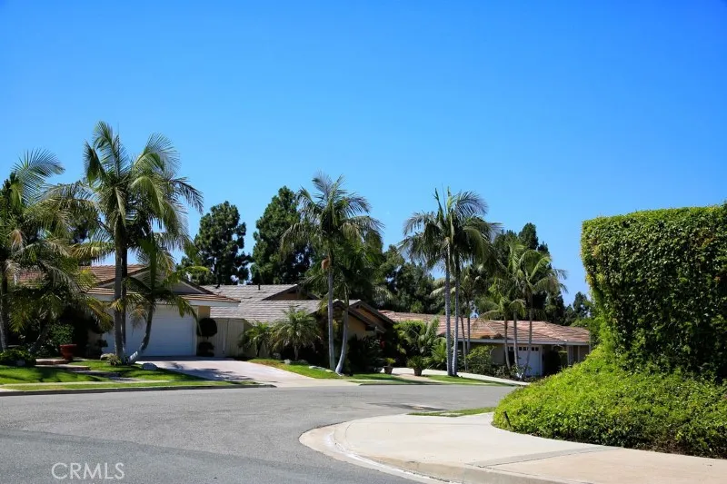 18862 Via Palatino, Irvine, California 92603 home-pic-43
