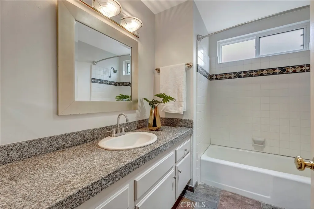 18862 Via Palatino, Irvine, California 92603 home-pic-32