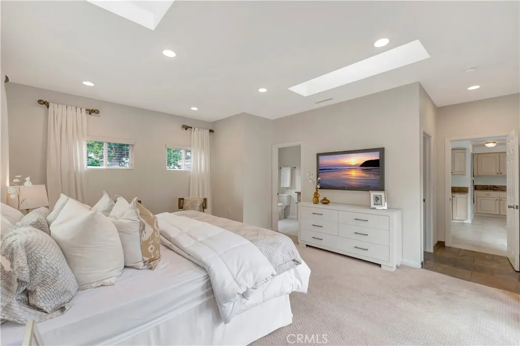 18862 Via Palatino, Irvine, California 92603 home-pic-28