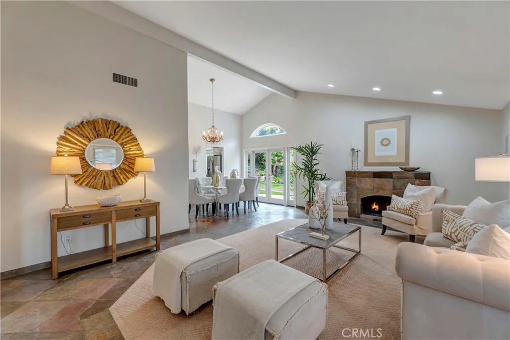 18862 Via Palatino, Irvine, California 92603 home-pic-4