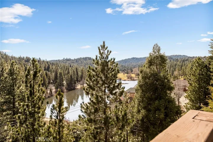 806 Brentwood, Lake Arrowhead, California 92352