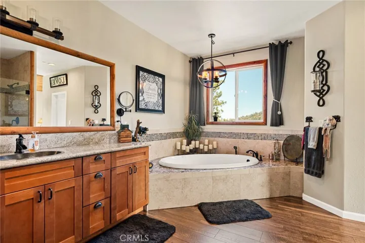 806 Brentwood, Lake Arrowhead, California 92352