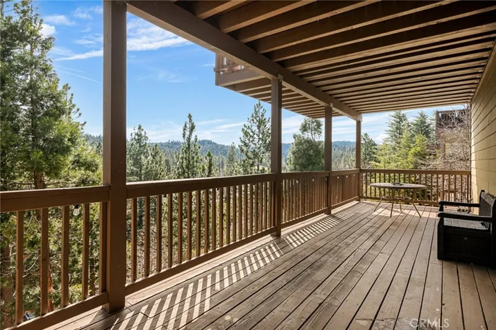 806 Brentwood, Lake Arrowhead, California 92352