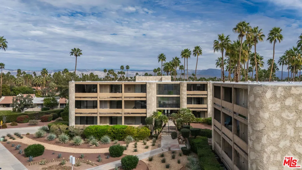 1630 S La Reina Way 3a, Palm Springs, California 92264 home-pic-29