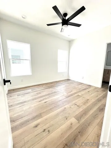 Primary bed 3 / bath 4928 Muir Ave