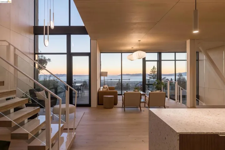 1136 1136 Keith Ave, Berkeley, California 94708