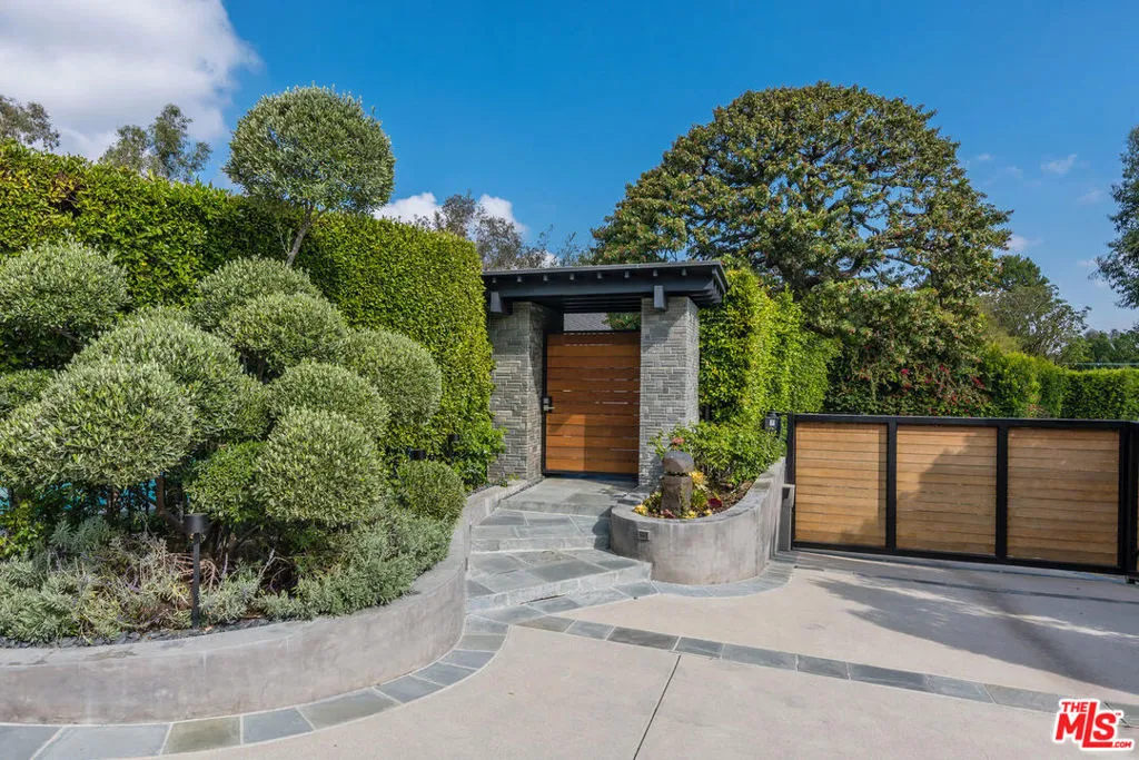 3035 Lake Glen Drive, Beverly Hills, California 90210 home-pic-3