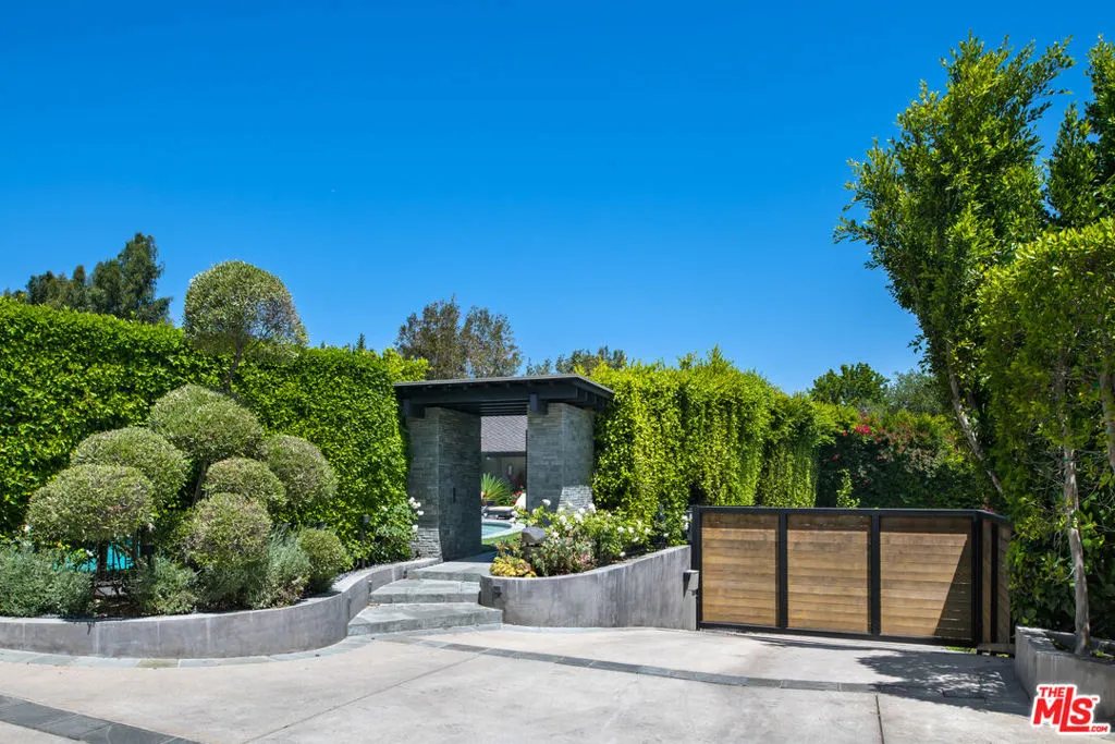 3035 Lake Glen Drive, Beverly Hills, California 90210 home-pic-21