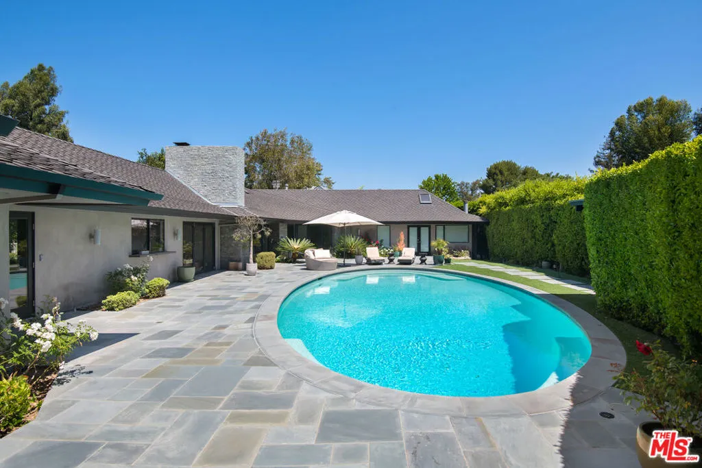 3035 Lake Glen Drive, Beverly Hills, California 90210 home-pic-28