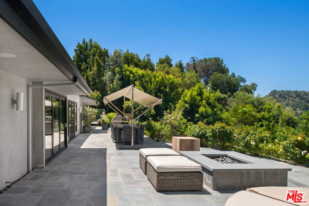 3035 Lake Glen Drive, Beverly Hills, California 90210 home-pic-30