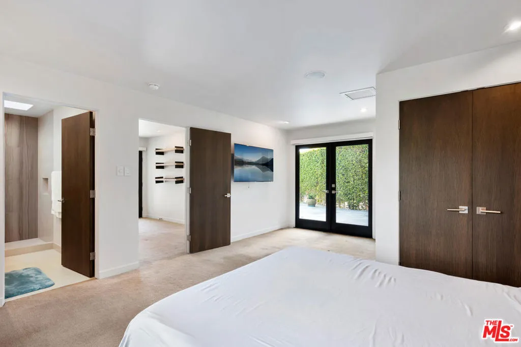 3035 Lake Glen Drive, Beverly Hills, California 90210 home-pic-8