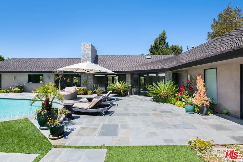 3035 Lake Glen Drive, Beverly Hills, California 90210 home-pic-10