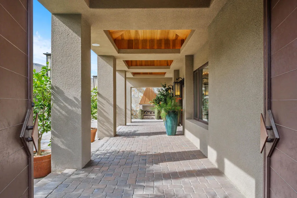 45775 Sugarloaf Mountain Trail, Indian Wells, California 92210 home-pic-4