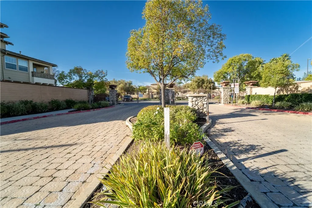 25056 Driftoak, Murrieta, California 92562 home-pic-38
