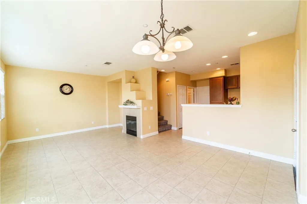 25056 Driftoak, Murrieta, California 92562 home-pic-10