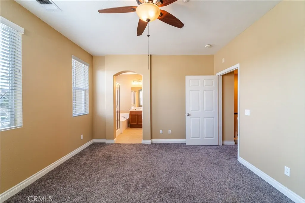 25056 Driftoak, Murrieta, California 92562 home-pic-17