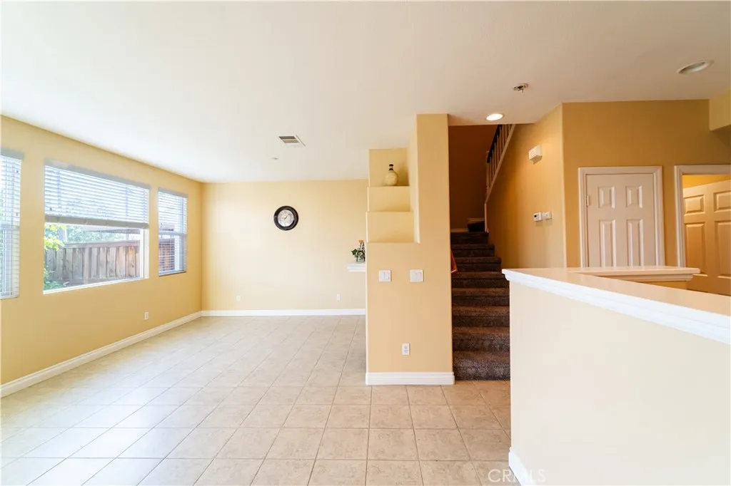 25056 Driftoak, Murrieta, California 92562 home-pic-7