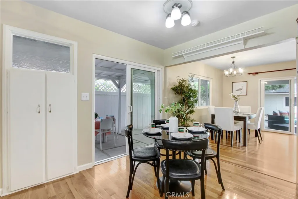 927 Alta Loma Drive, Corona, California 92882 home-pic-14
